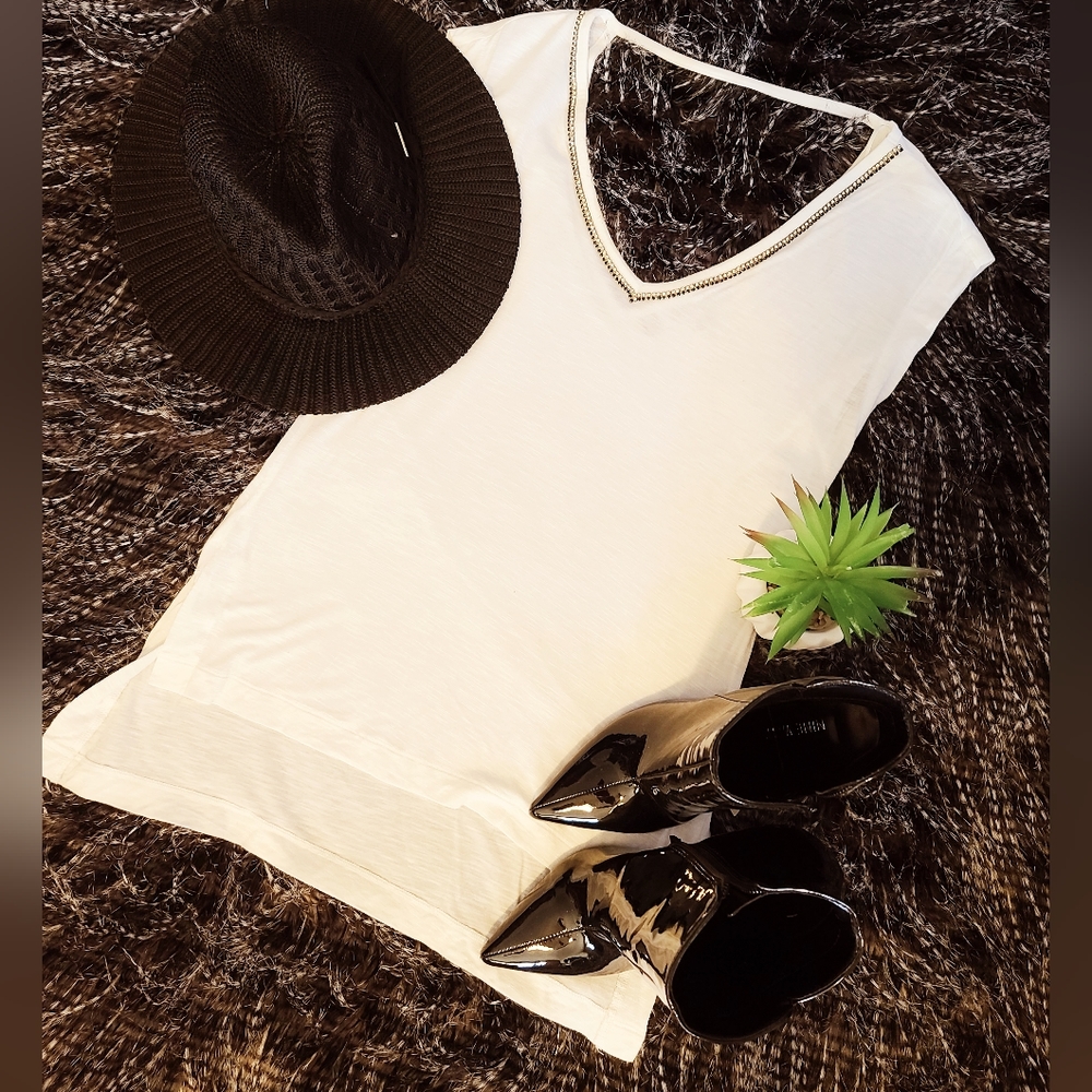 🖤Jennifer Lopez 🤍 Small White Top with Jewel Embellishments